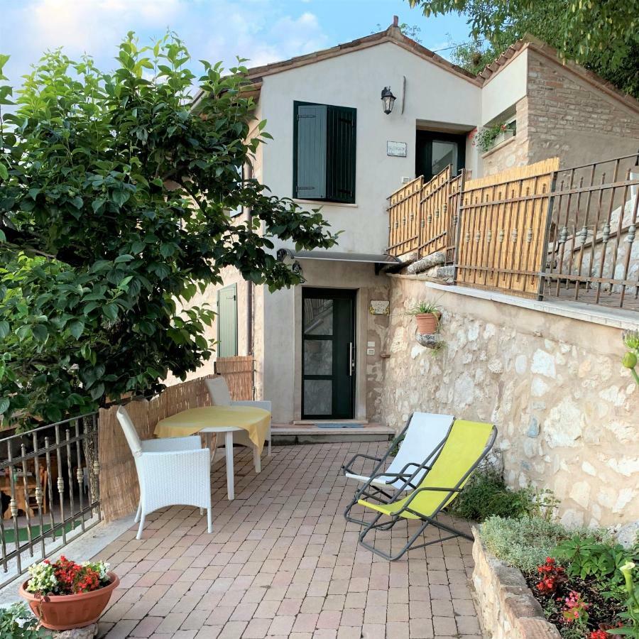Apartmán La Casa Nel Bosco Malcesine Exteriér fotografie